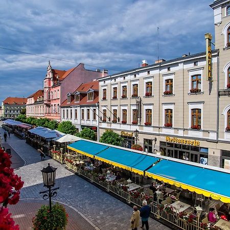 Pietrak Hotel Gniezno Exterior photo